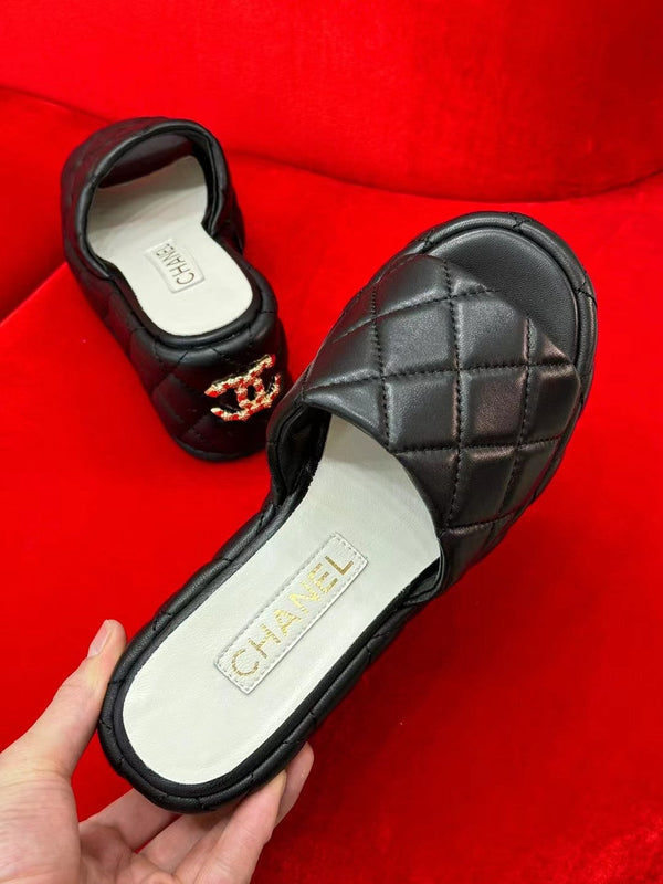 CC TACCO A ZEPPA IN PELLE DI AGNELLO NERA