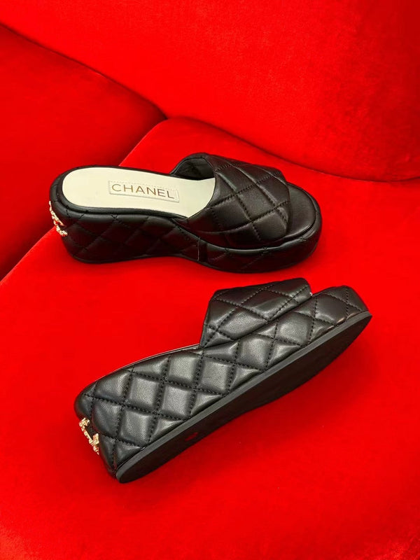 CC TACCO A ZEPPA IN PELLE DI AGNELLO NERA