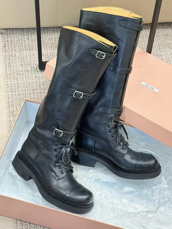 Bottes Miu à talon haut en veau verni noir