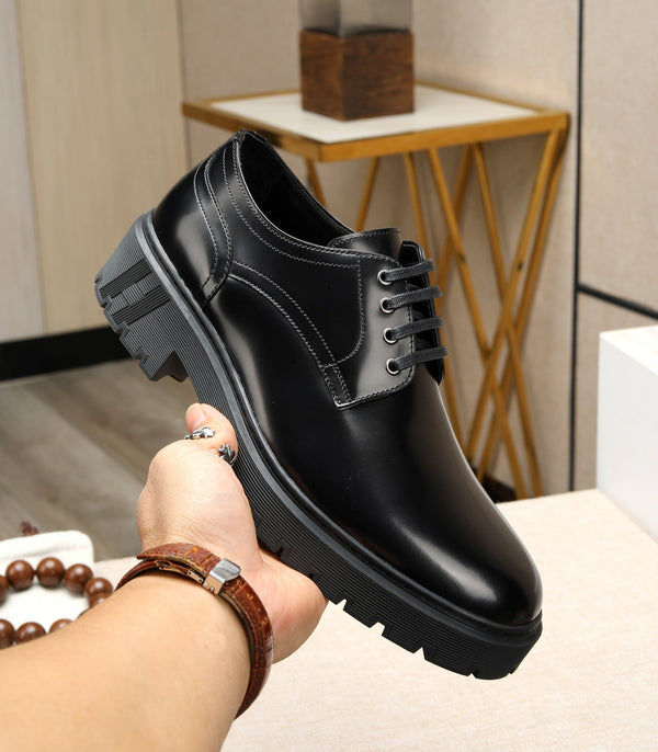 Scarpe Derby da uomo HM in pelle di vitello nera 731289