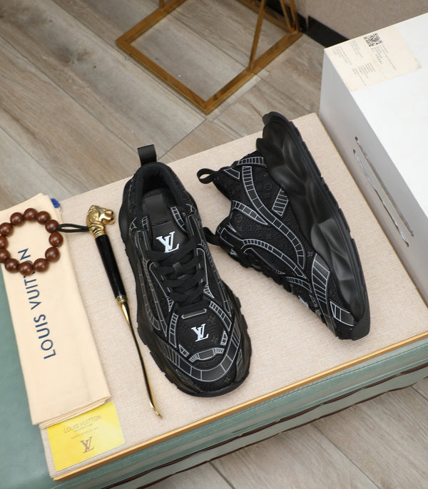 LV TRAINER IN PELLE DI VITELLO NERA E RETE TRASPIRANTE