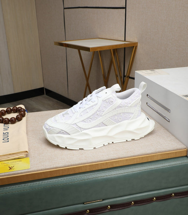 LV TRAINER IN PELLE DI VITELLO BIANCA E RETE TRASPIRANTE