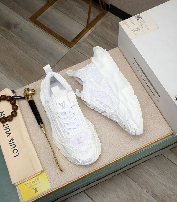 LV TRAINER IN PELLE DI VITELLO BIANCA E RETE TRASPIRANTE