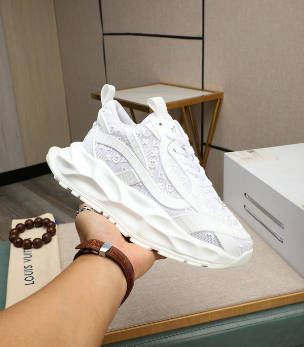 LV TRAINER IN PELLE DI VITELLO BIANCA E RETE TRASPIRANTE