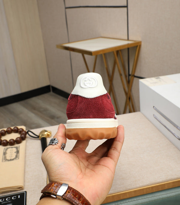 Sneaker GG G75 da uomo in pelle scamosciata rossa 270521