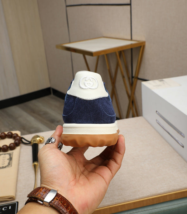 Sneaker GG G75 da uomo in pelle scamosciata blu navy 270522