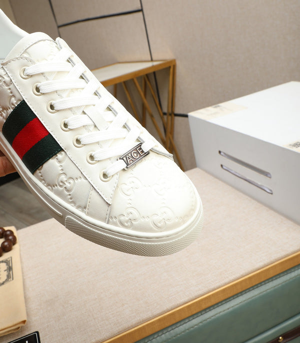 GG Men's ACE Sneaker White Embossed Calfskin 516600