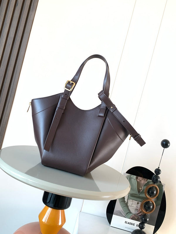 Loewe Hammock Bag 15 cm Chocolate Calfskin