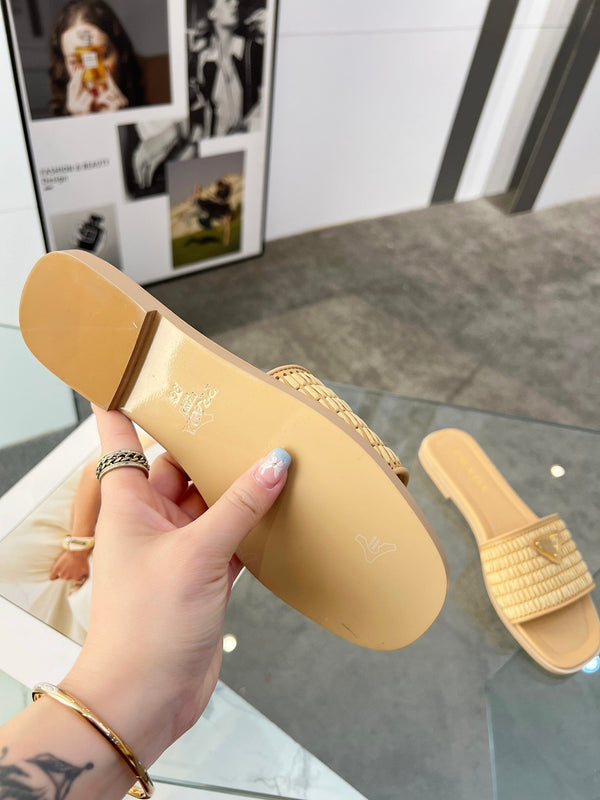 Prada 25 Slipper Beige Raffia Calfskin 177633