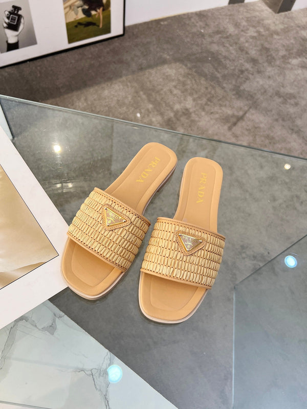 Prada 25 Slipper Beige Raffia Calfskin 177633