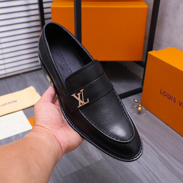 LV SAINT GERMAIN LOAFER BLACK GRAIN CALFSKIN WITH SILVER LOGO