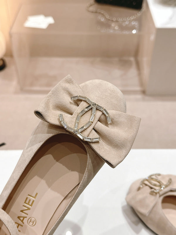 CC Mary Jane Beige Bow Tie Velvet And Lambskin