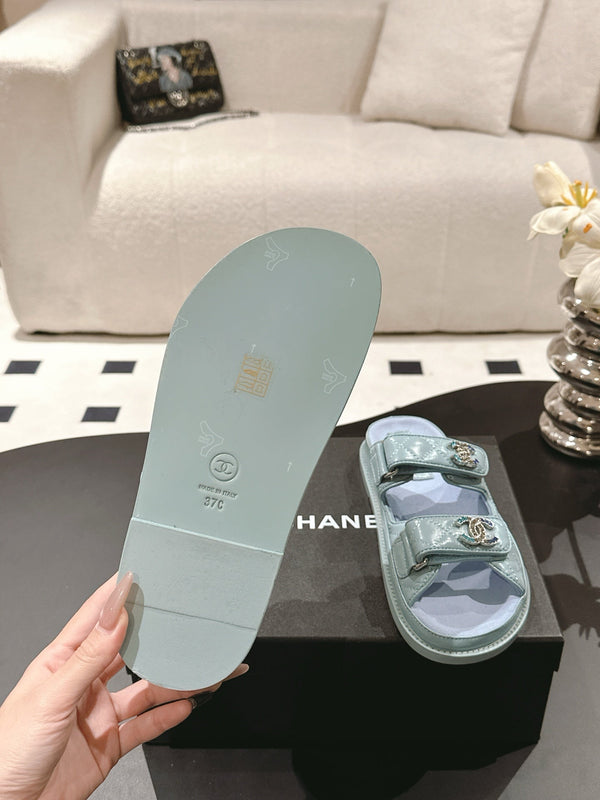 CC 25 Dad Sandal Mule Baby Blue Patent Leather 237572