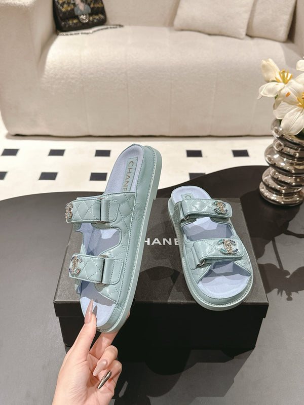 CC 25 Dad Sandal Mule Baby Blue Patent Leather 237572