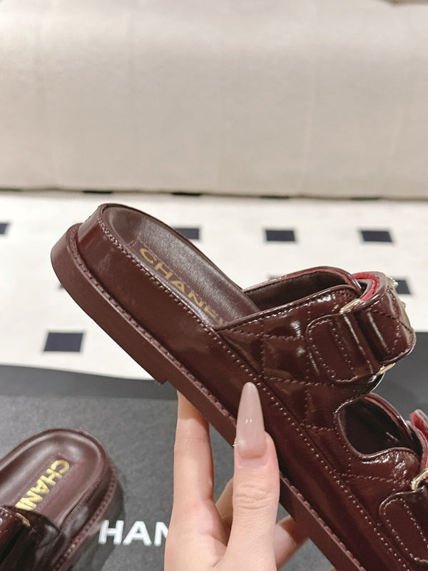 CC 25 Dad Sandal Mule in pelle verniciata marrone scuro 237578