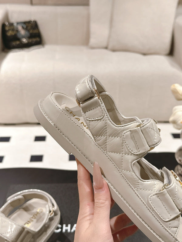 cc 25p logo con sandalo perla pelle grigia 237592