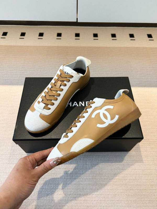 Baskets CC 26s Blanches Marron en Cuir de Veau & Daim 618698
