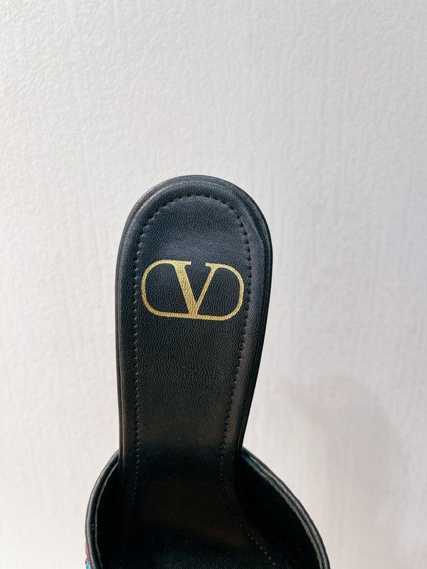 VT High Heeled Sandals Black Sheepskin 292796