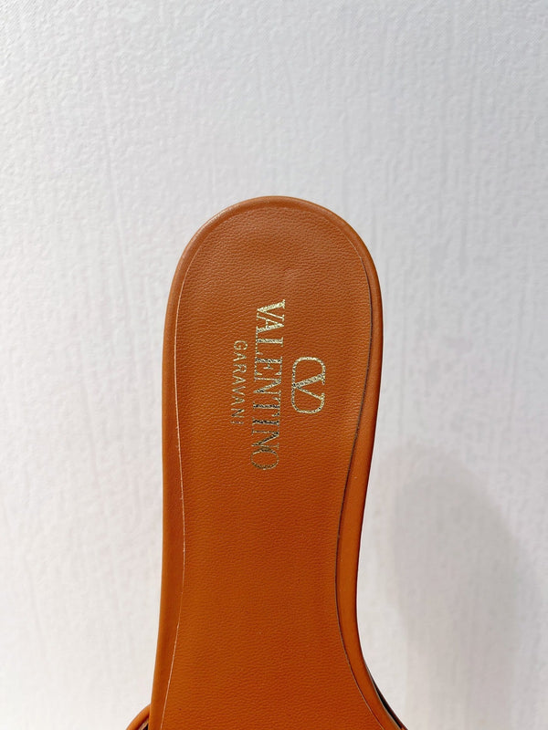 VT Moon Slides in Leather Brown Cowhide 292861