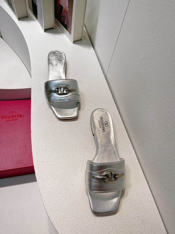 VT Moon Slides in Leather Silver Cowhide 292863