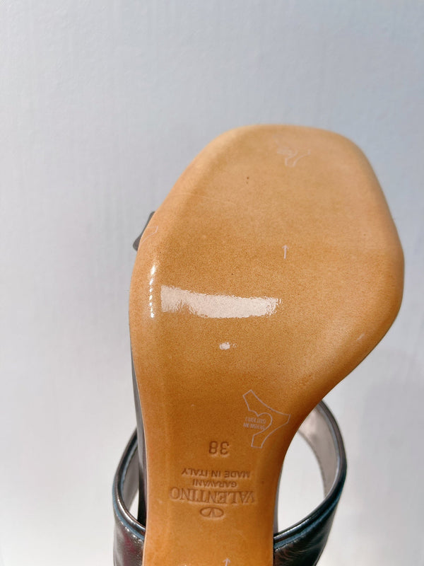 VT Heeled Sandal Gray Cowhide 292884