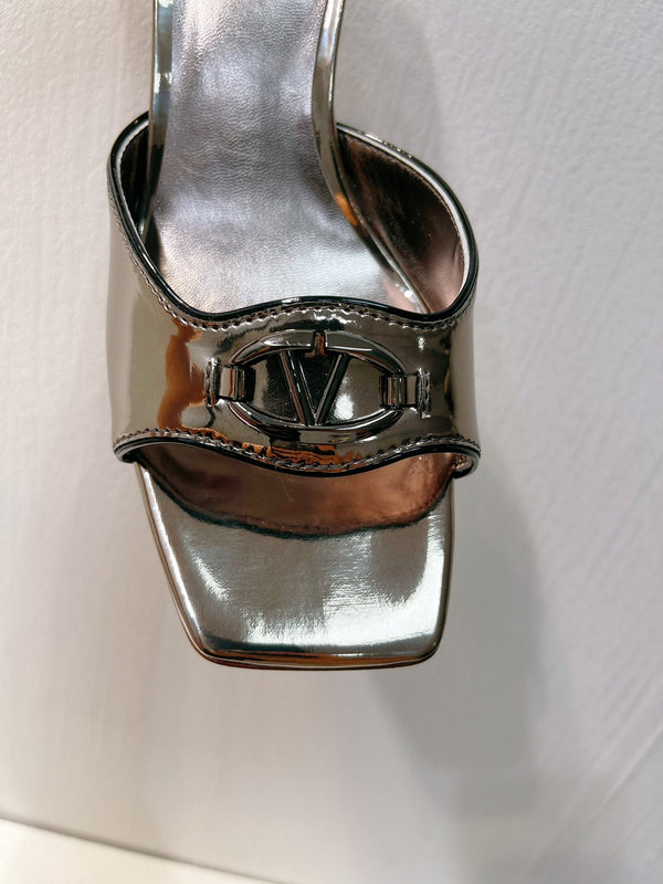 VT Mid Heel Mule Sandal Gray Sheepskin 292766