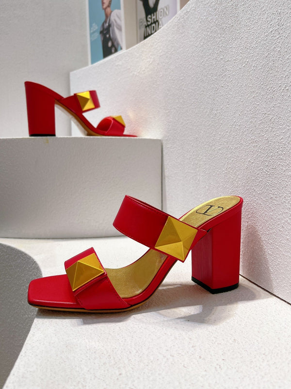 VT One Stud Leather Sandals Red Cowhide 292889