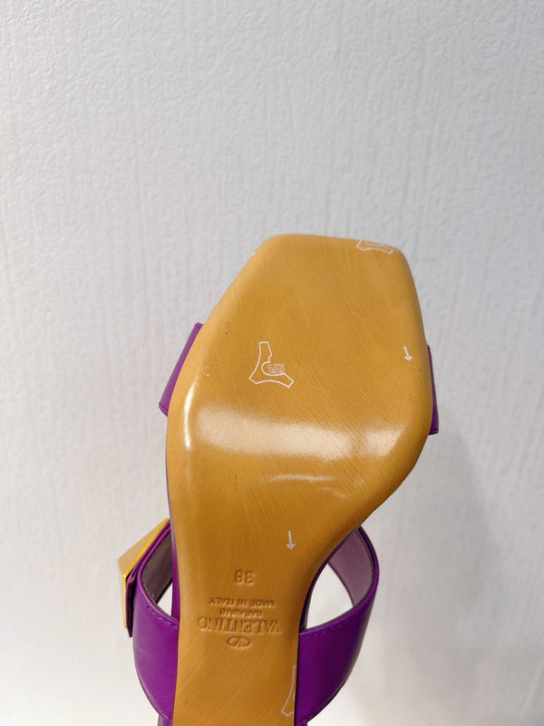 VT One Stud Leather Sandals Purple Cowhide 292891