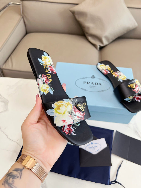 Prad 26s Slide Sandals Floral Black Leather 140496