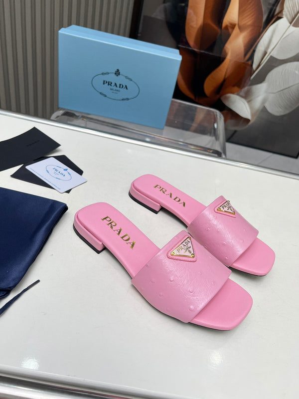 CIABATTE PRA IN VERNICE SAFFIANO MOTIVO STRUZZO PELLE DI VITELLO ROSA