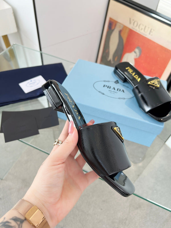 CIABATTE PRA SAFFIANO VERNICE PELLE DI VITELLO NERA