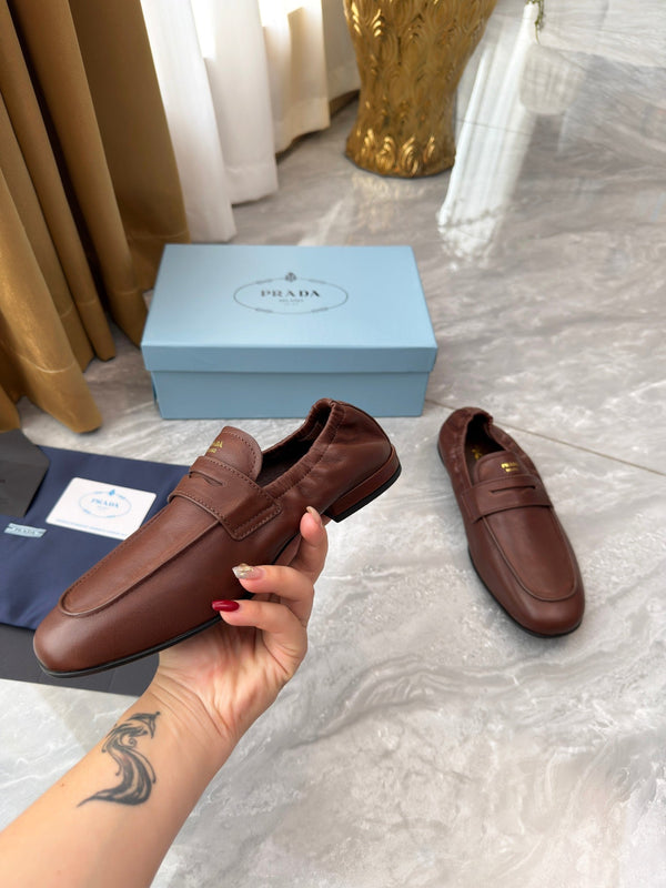 Prada 25SS Mocassins décontractés élastiques Daim vieilli Warm Clay 564182