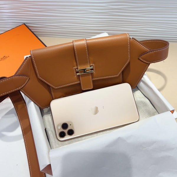 elan pocket 30 belt brown bag