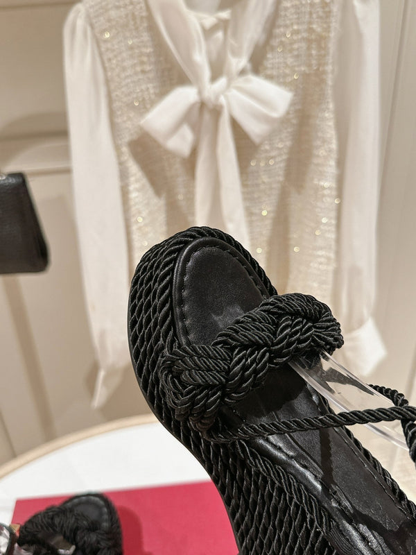 Garavani Rockstud Wedge Sandals 100mm In Black Calfskin And Nylon Rope 829395