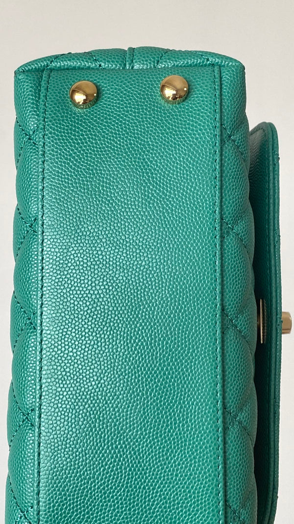 CC 25s Handle Bag 19 Pink Leather Green Caviar Gold Hardware