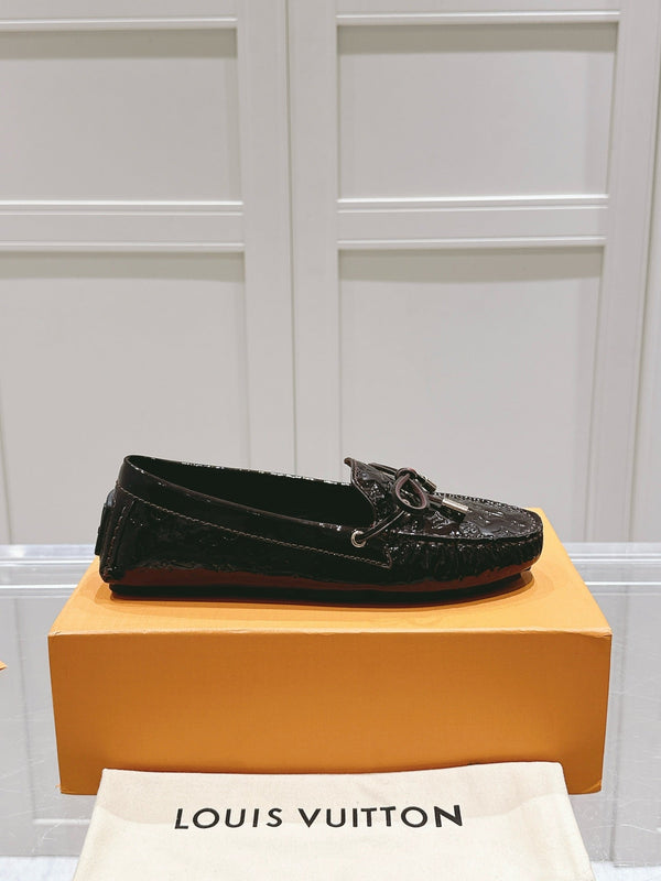 LV Gloria Loafer Dark Burgundy Embossed Patent Calfskin 480736