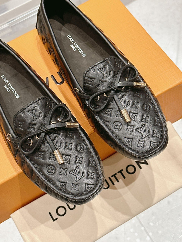 LV Gloria Loafer Black Embossed Calfskin 480740