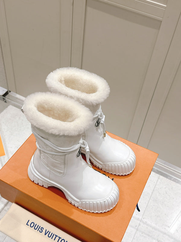 RUBY FLAT ANKLE BOOT IN WHITE CALFSKIN AND MONOGRAM NYLON