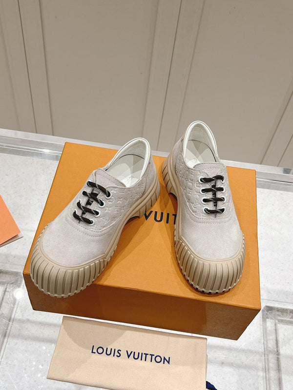 LV Ruby Flat Derby Sneaker Light Grey Embossed Suede 480785