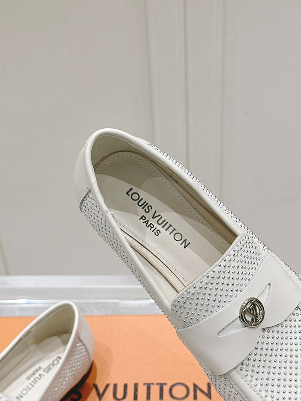 LV 25ss Soho Flat Loafer Rivets White Lambskin