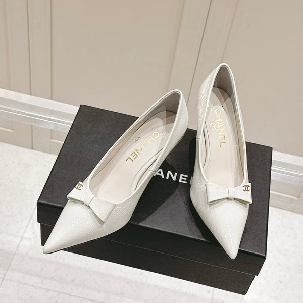 Chanel 25A Heel Pump White Patent Calfskin 393068
