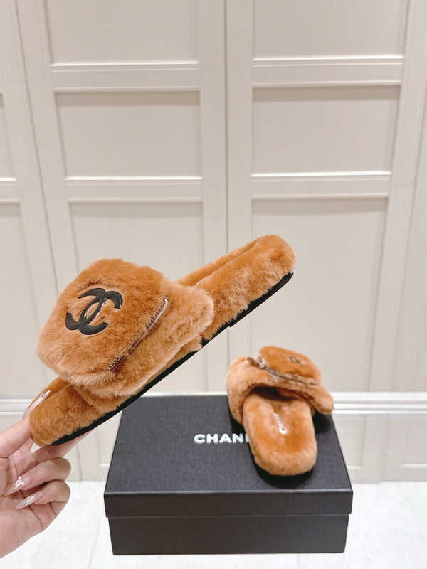 Chanel 25A Early Autumn Slippers Brown Wool 393080