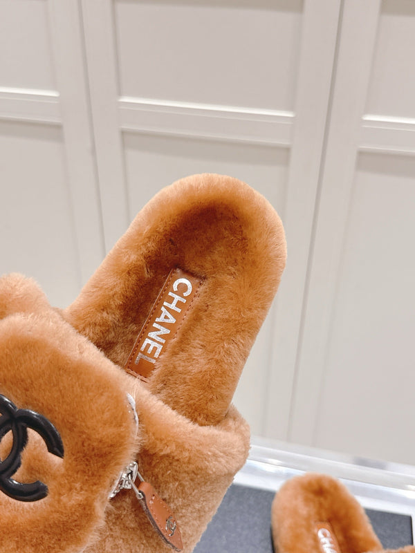 Chanel 25A Early Autumn Slippers Brown Wool 393080