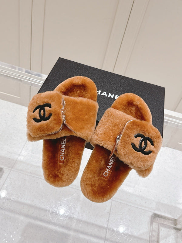 Chanel 25A Early Autumn Slippers Brown Wool 393080