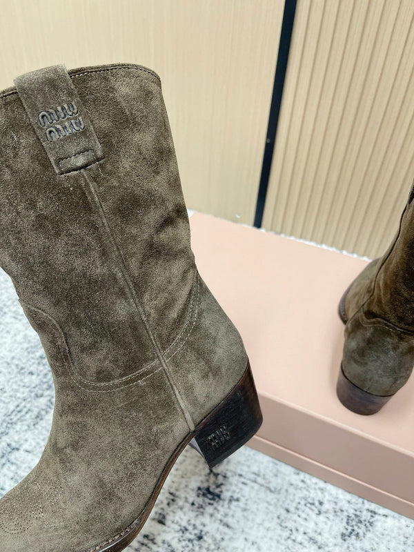 Miumiu Latest FW Western Cowboy Boots olive green Suede 533967