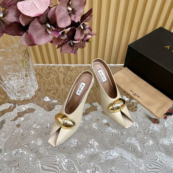 ALAIA AZZEDINE HIGH HEELS IN BEIGE CREAM CALFSKIN WITH GOLD HARDWARE