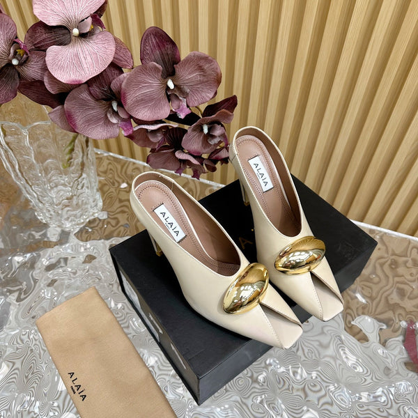 ALAIA AZZEDINE HIGH HEELS IN BEIGE CREAM CALFSKIN WITH GOLD HARDWARE