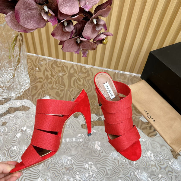 SANDALI ALAIA ELASTIC CAGE MULE CON CINTURINO INTRECCIATO ROSSO CILIEGIA E PELLE DI AGNELLO
