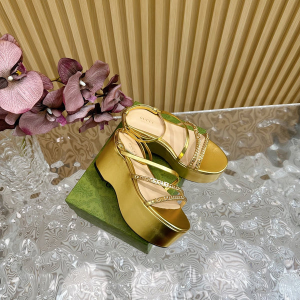 GG PLATFORM SANDAL METALLIC GOLD CALFSKIN WITH CHAINS