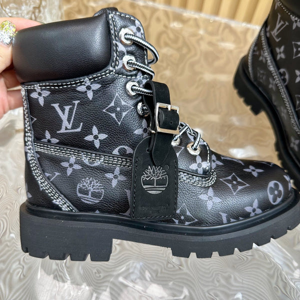 Stivaletto alla caviglia di alta qualità LV x Timberland 6-In in pelle di vitello monogrammata nera